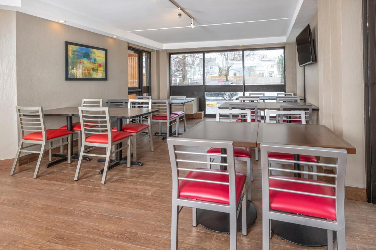 Comfort Inn West Ottawa Dış mekan fotoğraf