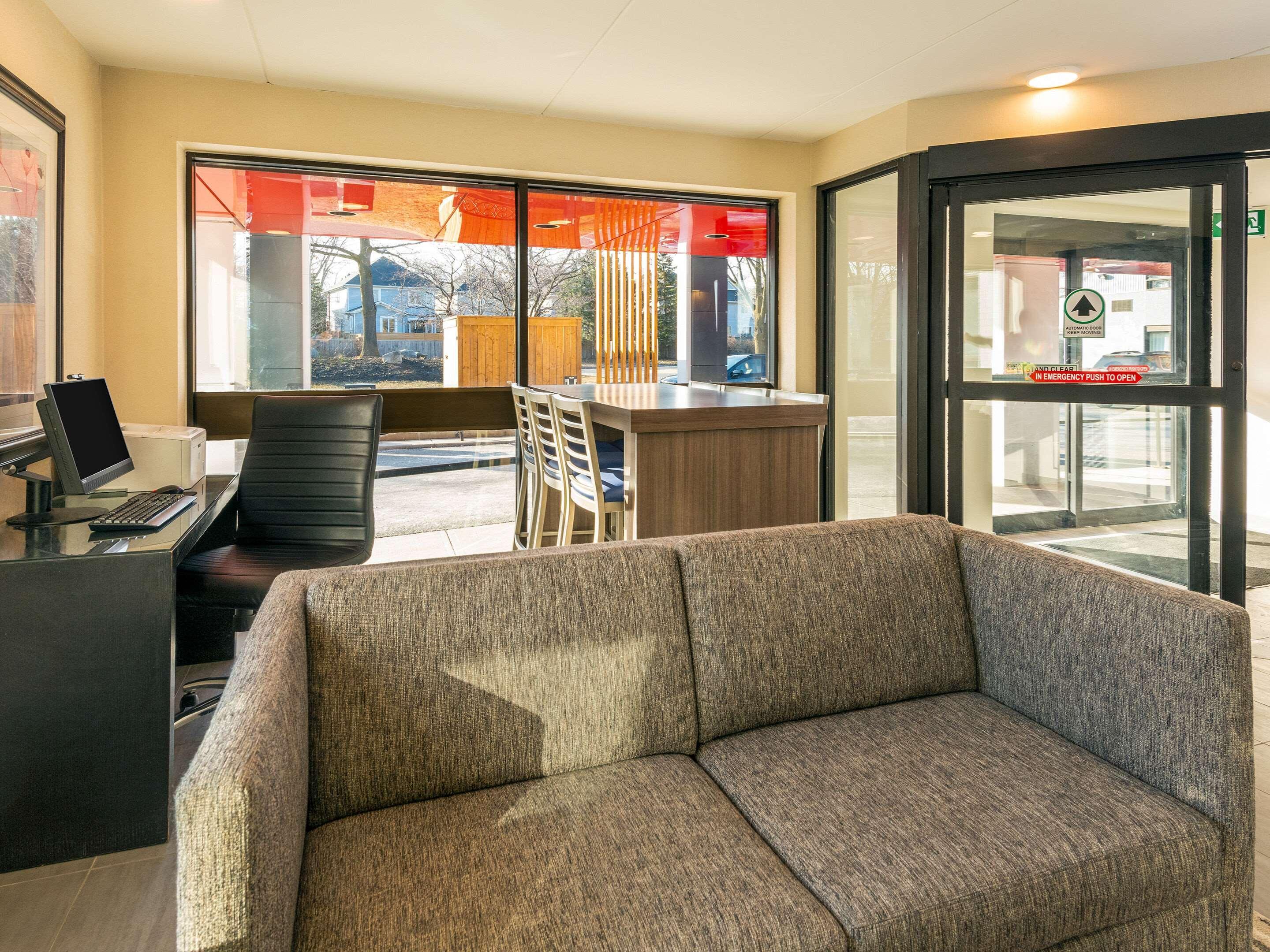 Comfort Inn West Ottawa Dış mekan fotoğraf