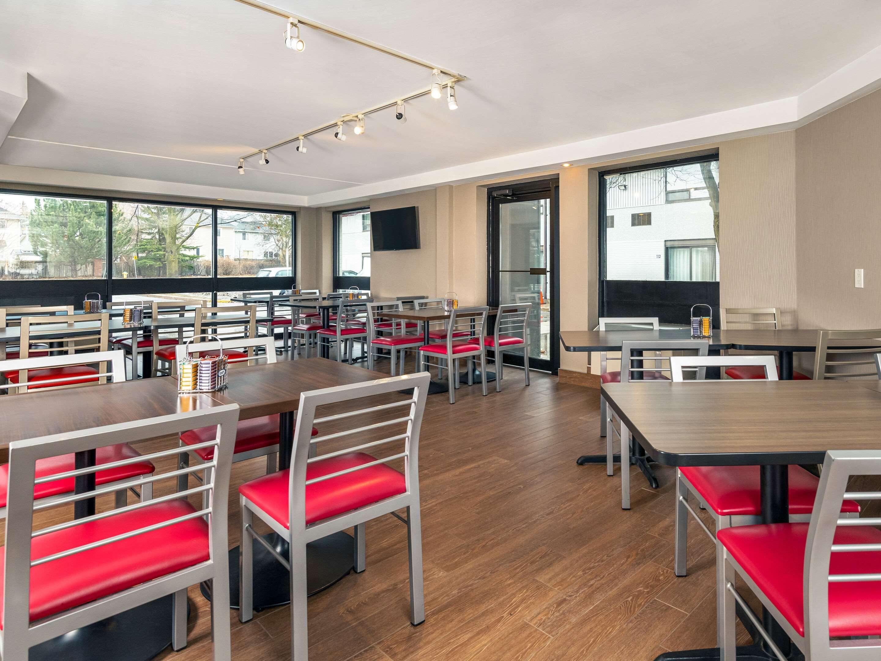 Comfort Inn West Ottawa Dış mekan fotoğraf